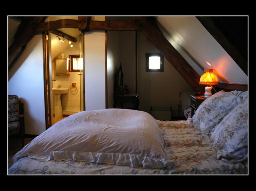 Bed and Breakfast Maryse Et Jean-Pierre Longues-sur-Mer Pokoj fotografie